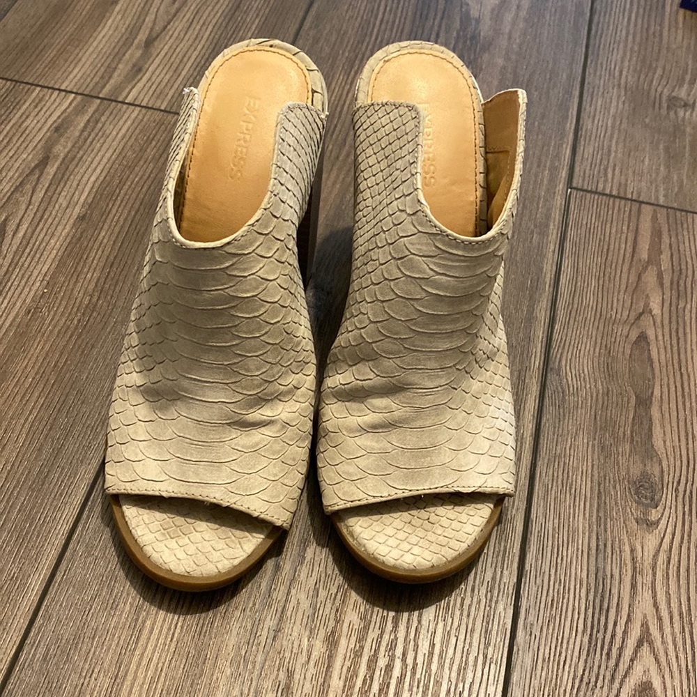Express Tan Snake Print Single color Peep Toe Open Heel Mule shoes